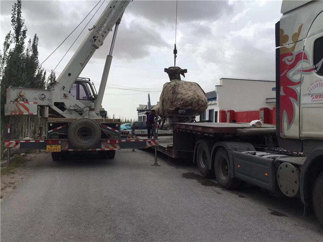平阴县狭窄场地（如小区、车间）适合用哪种吊车？